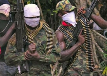 An eyewitness told journalists on Monday that the attack threw the area into panic as residents and passers-by fled for safety after hearing gunshots. The victim's lifeless body was later discovered.
