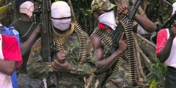 An eyewitness told journalists on Monday that the attack threw the area into panic as residents and passers-by fled for safety after hearing gunshots. The victim's lifeless body was later discovered.