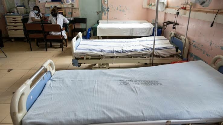 Club Honours Karu Monarch, Donates Bedspreads To Nyanya Hospital 1 images 2026 07 27T024510.583