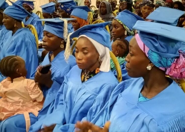 FG Graduates Rescued Chibok Girls In Vocational Skills, Gives Each ₦1m Grant 1 HOoqp0ZXMAAXOKu
