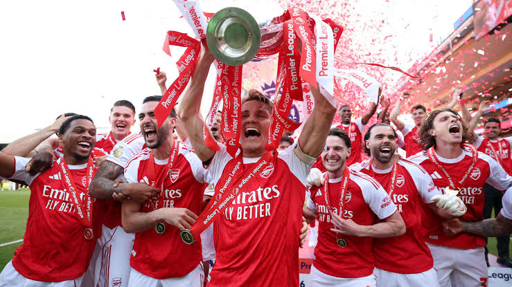Lescott Tips Arsenal To Retain Premier League Crown 1 IMG 1440