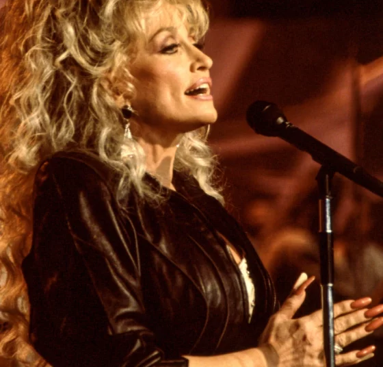 Dolly Parton’s Enduring Appeal: Why She Was Loved Far Beyond Country Music 1 IMG 5260