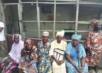  Osun Election 2026: Suspected Thugs Chase Voters, Disrupt Voting At Aregbesola’s Polling Unit