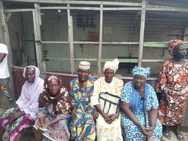  Osun Election 2026: Suspected Thugs Chase Voters, Disrupt Voting At Aregbesola’s...