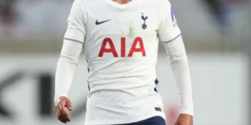 De Zerbi’s Personal Touch Convinced Me To Join Tottenham, Says Fernandes 2 De Zerbi’s Personal Touch Convinced Me To Join Tottenham, Says Fernandes