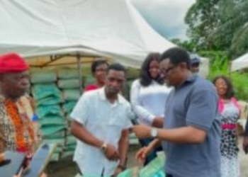 Cross River Distributes 20,000 Fertiliser Bags To 8,000 Farmers