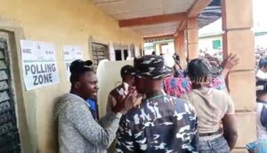 Osun Election 2026: Accord Party Agent Accuses APC Agents Of Clustering, Monitoring Voters 2 Osun Election: Accord Agent Accuses APC Agents Of Clustering, Monitoring Voters