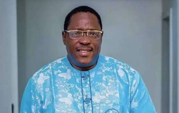‎”Hospitals Refusing To Treat Our Father” – ‎Ogogo’s Daughters Cry For Help Over...