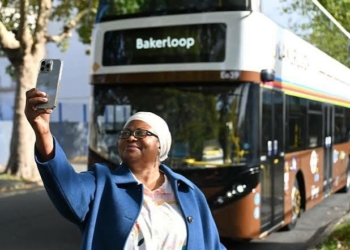 London Bus Aunty