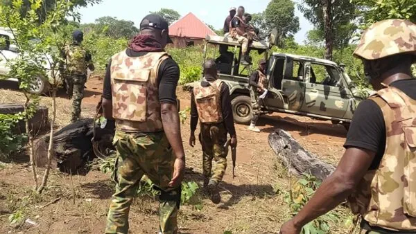 Troops Arrest Suspected Kidnapper With AK-47 In Edo 1 troops