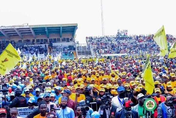 Governor Yusuf Receives Over 136,000 New APC Members In Kano