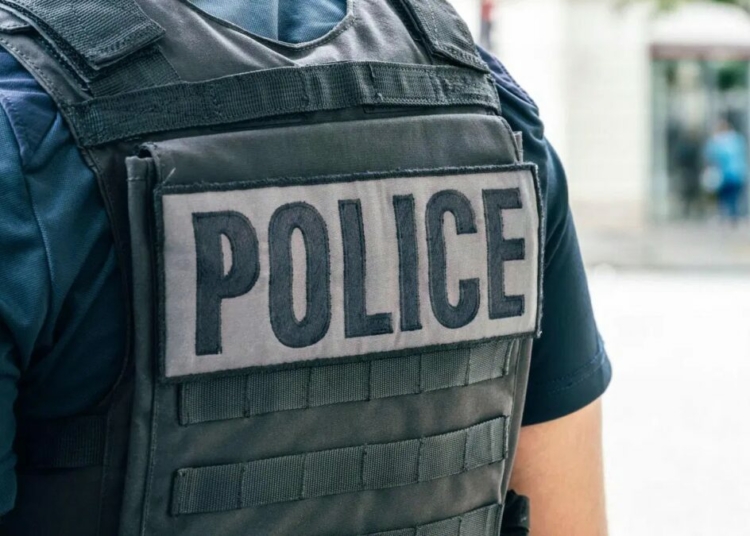 NYPD Shoots Knife-Wielding Woman After Four-Minute Standoff In Times Square 1 6622cb5d c909 4d3c bc3d 0652b6931fd8