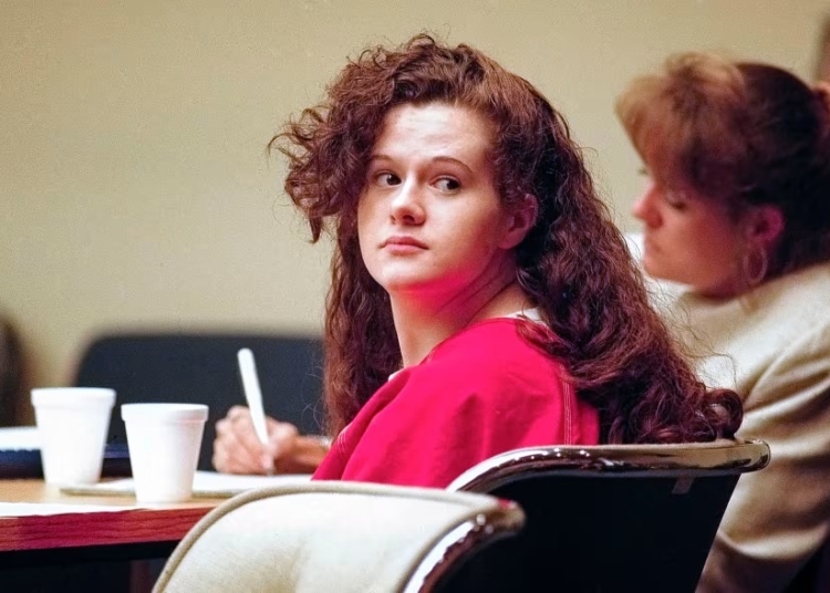 Tennessee Set To Execute Woman For First Time In 200 Years 1 Christa Pike seen at a hearing for a new trial on January 12, 2001. Knoxville News Sentinel/USA Today Network/Imagn Images