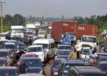 Gridlock: Travellers Stranded On Lokoja-Abuja Highway