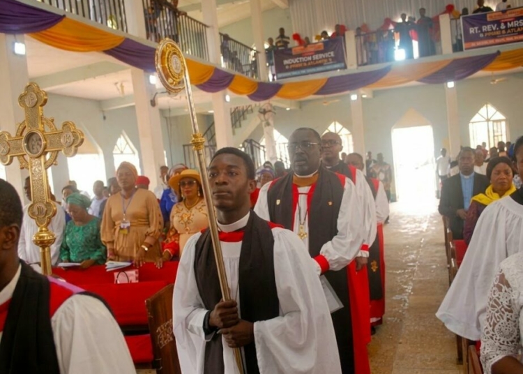 Anglican Diocese Bars Immediate Burial Of Relatives Within Two Weeks Of Death 1 HR3BP5WbIAAtAqt