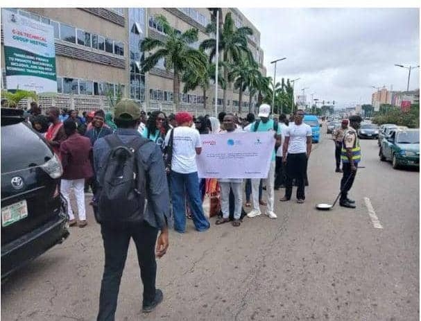 Market Women, Others Protest At Finance Ministry Over Nigeria’s Rising Debt 1 IMG 20260917 WA0018 1