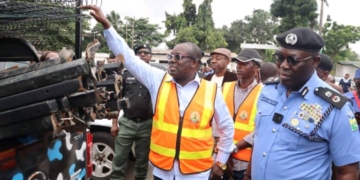FG Threatens Shutdown Of Lagos-Calabar Coastal Road Over Fatal Accidents, Criminal Activities 2 FG Threatens Shutdown Of Lagos-Calabar Coastal Road Over Fatal Accidents, Criminal Activities