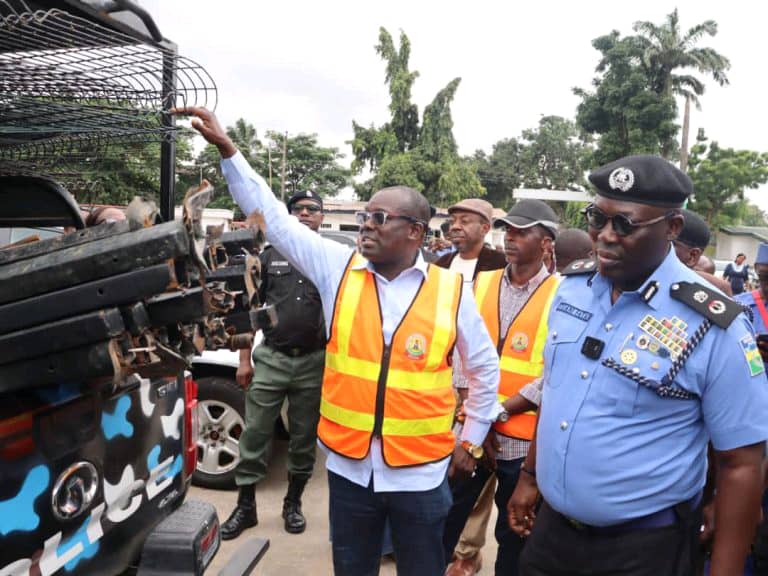 Vandals Attack Reinforcements of Lagos-Calabar Coastal Highway Corridor