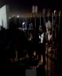 JUST-IN: Residents Stranded As Steel Barrier Blocks Access From Mararaba To Abacha Road Nasarawa