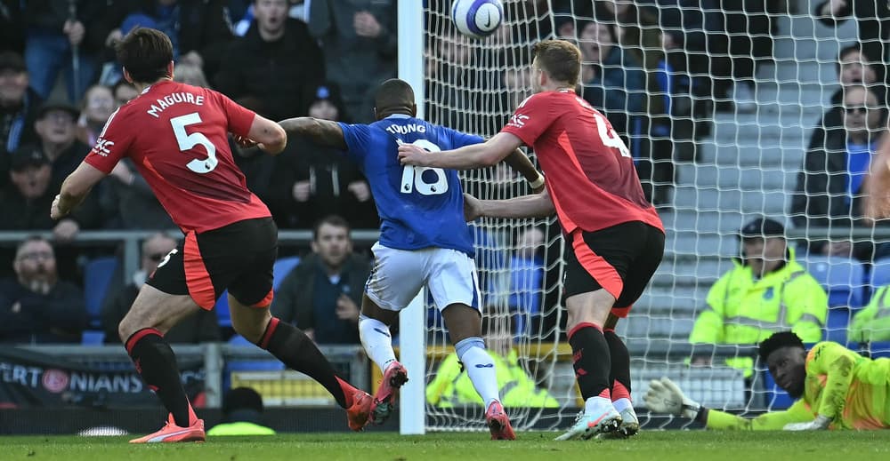 Maitland-Niles Rescues Everton As Manchester United Surrender Lead In Dramatic 2-2 Draw