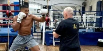 Joshua Returns To Training As Fury Fight Hangs In The Balance