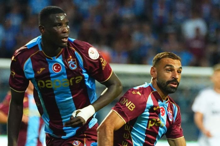 Okocha’s Former Teammate Reis Takes Charge Of Onuachu, Salah At Trabzonspor 1 ISTANBUL, TURKEY - AUGUST 15: Paul Onuachu L and Mohamed Salah of Trabzonspor during the Turkish Super League 2026/27 match between Kasimpasa SK and Trabzonspor at Recep Tayyip Erdogan Stadium on August 15, 2026 in Istanbul, Turkey. Istanbul Kasimpasa Turkey Copyright: xSeskimphotox Kasimpasa-Trabzonspor-1508 108