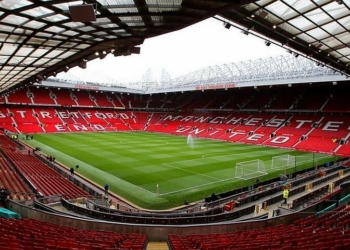 Man United Sell Pieces Of Historic Old Trafford Turf For £125
