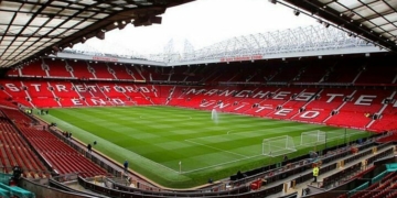 Man United Sell Pieces Of Historic Old Trafford Turf For £125 2 Man United Sell Pieces Of Historic Old Trafford Turf For £125