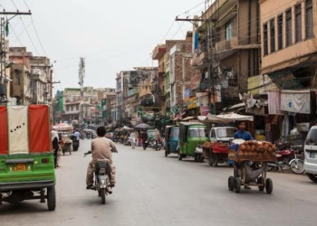 Pakistan Court Blocks Expulsion Of Afghan Medical Students