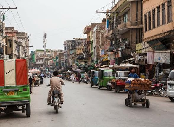 Pakistan Court Blocks Expulsion Of Afghan Medical Students 1 IMG 5803