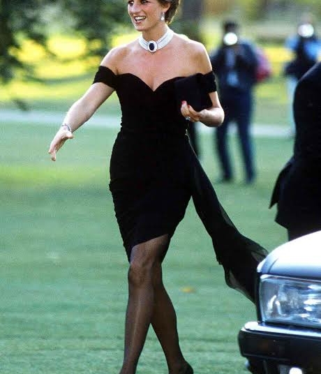Princess Diana’s Iconic ‘Revenge Dress’ Returns to the Spotlight 1 IMG 6275