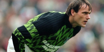 Former West Ham Goalkeeper Ludek Miklosko Dies At 64