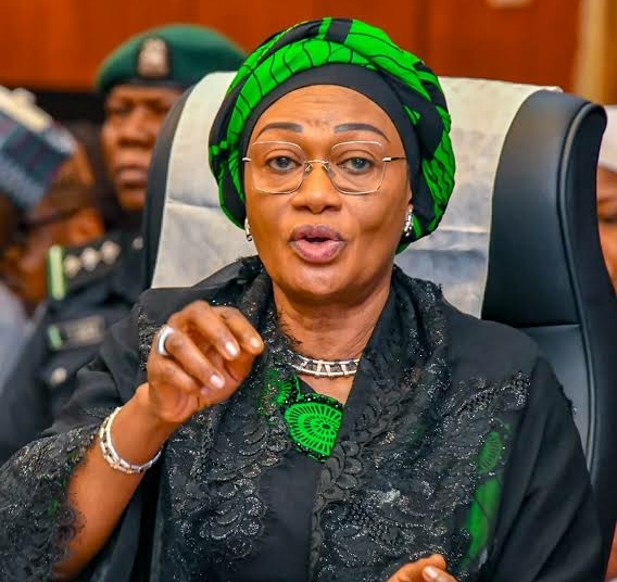 Oluremi Tinubu Seeks Better Deal For Teachers 1 First Lady Oluremi Tinubu