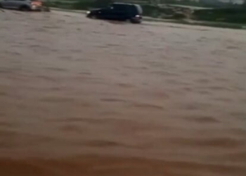 Flooding Paralyzes Abuja Airport Road, Submerges Lugbe Area