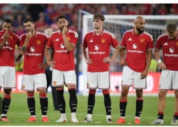 Man Utd ‘Cannot Compete’ For Premier League Title Yet — Gullit