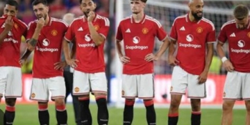 Man Utd ‘Cannot Compete’ For Premier League Title Yet — Gullit 4 Man Utd ‘Cannot Compete’ For Premier League Title Yet — Gullit