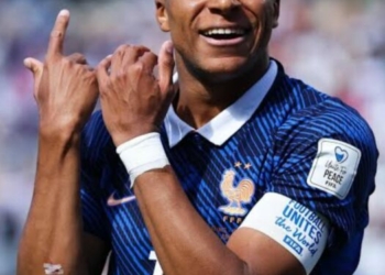 Rothen Accuses Mbappé of Vote-Buying Push For 2026 Ballon d’Or