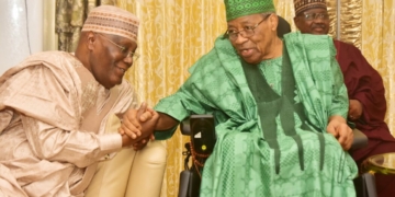 Minna Custody Deaths: Atiku Visits IBB, Emirate Council, Donates ₦20m To Victims’ Families
