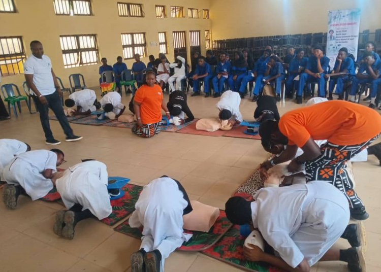 Club Trains Abuja Students In CPR, Emergency Response 1 cpr