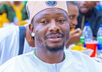 Tears As ‘Emir Ajagungbade’ Is Buried In Osun