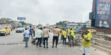 Motorists’ Ordeal Over Kara Bridge Repair Worsen As Traffic Managers Abandon Beats