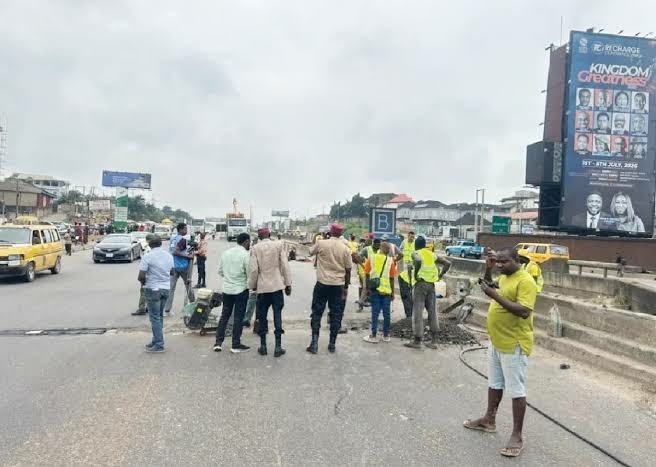 Motorists’ Ordeal Over Kara Bridge Repair Worsen As Traffic Managers Abandon Beats 1 images 2026 09 13T070815.674