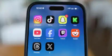 EU To Propose Law Restricting Social Media Access For Children