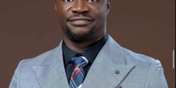 Toluwanisings’ Father Gets Housing Offer, Scholarships for Late Singer’s 2 Daughters