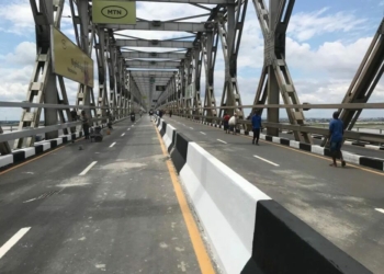First Niger Bridge: Umahi Denies Removing Newly Installed Demarcations