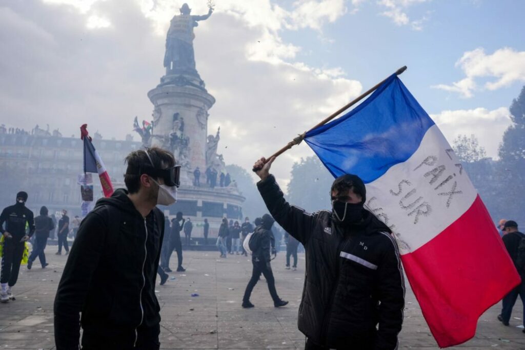 France’s Streets Reveal The Republic’s Fractures 2 FRANCE PROTEST 1