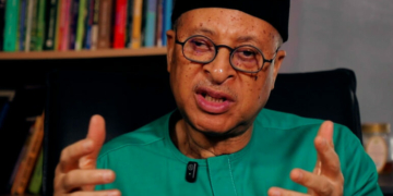 ‘They Must Think We Are Fools!’ Utomi Slams APC Over ₦100m SUVs Amid Soldiers’ Poor Salaries 2 ‘They Must Think We Are Fools!’ Utomi Slams APC Over ₦100m SUVs Amid Soldiers’ Poor Salaries