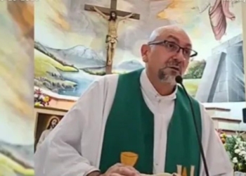 Priest Dies After Wooden Cross Falls on Him During Mass in Ecuador