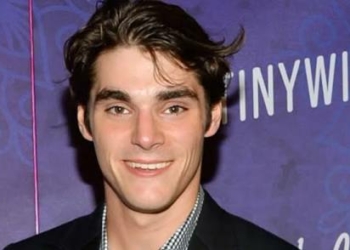 RJ Mitte, Breaking Bad Star And Disability Rights Advocate, Dies At 34