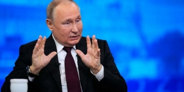 Putin Calls Elon Musk A ‘Genius’ As Russia Confirms Satellite Talks 2 Putin Calls Elon Musk A ‘Genius’ As Russia Confirms Satellite Talks